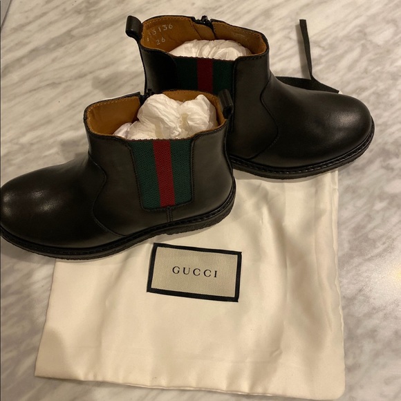 Gucci toddler boots size 10. - Picture 2 of 3